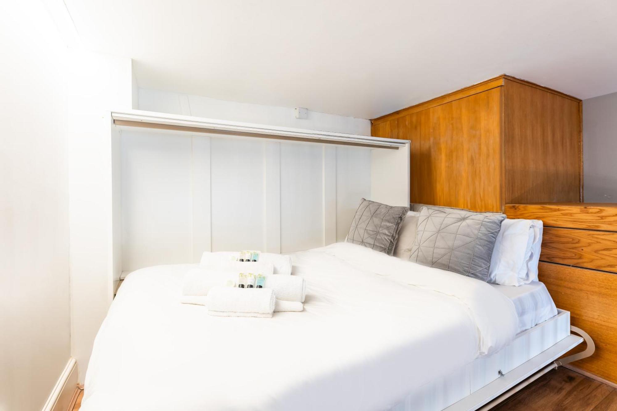 Luxury One Bedroom Flat In Westbourne Terrace Londra Dış mekan fotoğraf