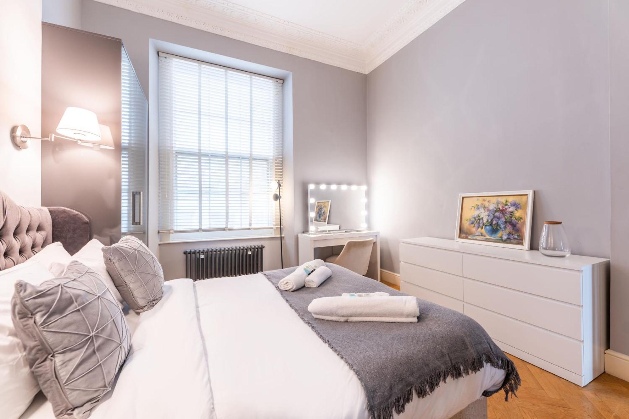 Luxury One Bedroom Flat In Westbourne Terrace Londra Dış mekan fotoğraf