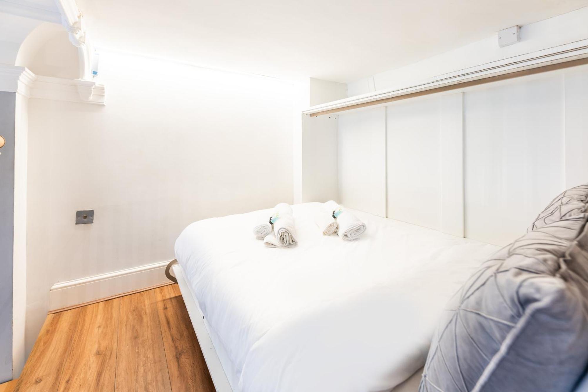 Luxury One Bedroom Flat In Westbourne Terrace Londra Dış mekan fotoğraf